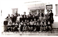Atatürk İlkokulu Öğretmen ve Öğrencileri Toplu Fotoğraf