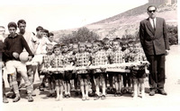 Atatürk İlkokulu Öğretmenlerinden Mehmet Oğuz Öğrencileriyle