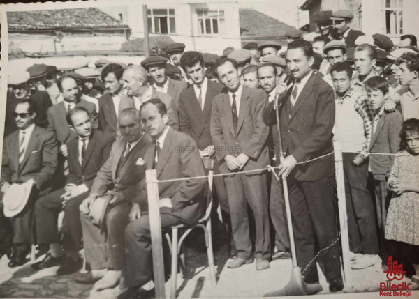 Dönemin Çalışma Bakanı Bülent Ecevit 1964 Yılı Bilecik Kurtuluş Günü Şenlikleri’nde