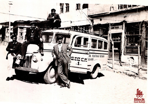 Tevfikbey Caddesi'nde Bir Anı 