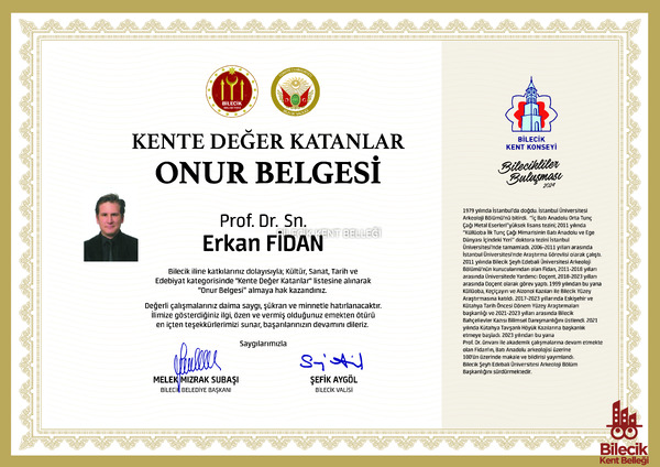 Erkan Fidan'ın Kente Değer Katanlar Onur Belgesi