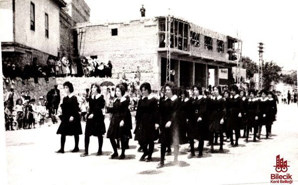 Bilecikli Lise Öğrencileri Yürüyüşte