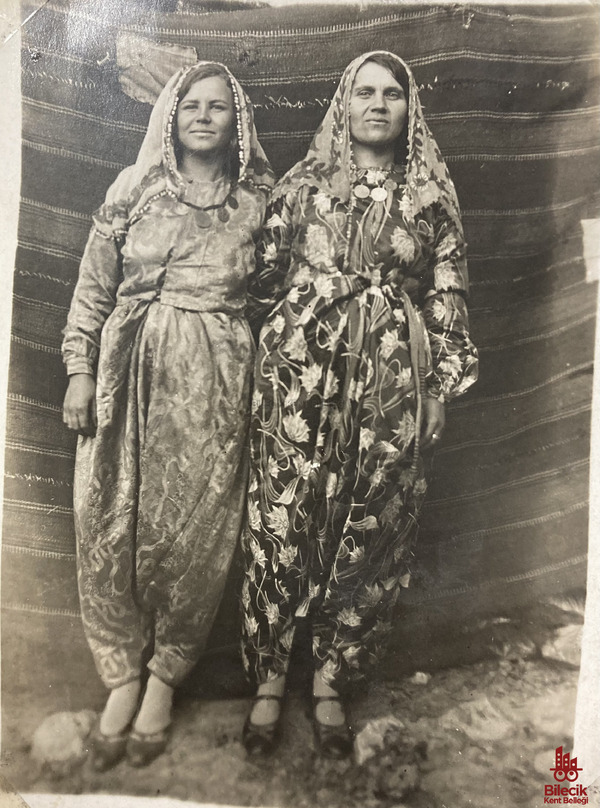 İlyasbey Köylüleri Yöresel Kıyafetleri