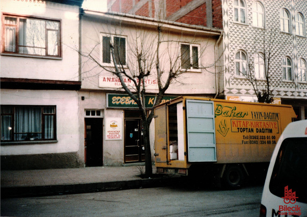 Tevfikbey Caddesi Üzerinde Bir Dükkan